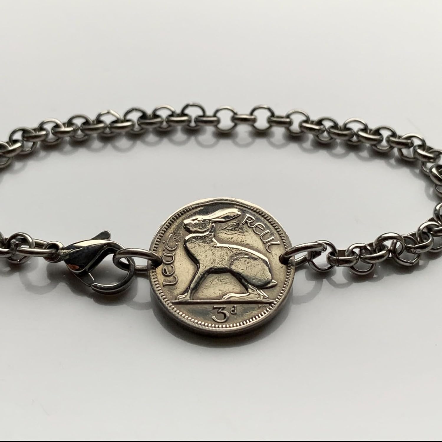 1961 Ireland Éire 3 Pence coin bracelet Irish rabbit hare bunny Celtic harp Cláirseach Gaelic Dublin Cork Limerick Galway Waterford Moher Connacht Leinster Munster Carlow Guinness Swords b000048