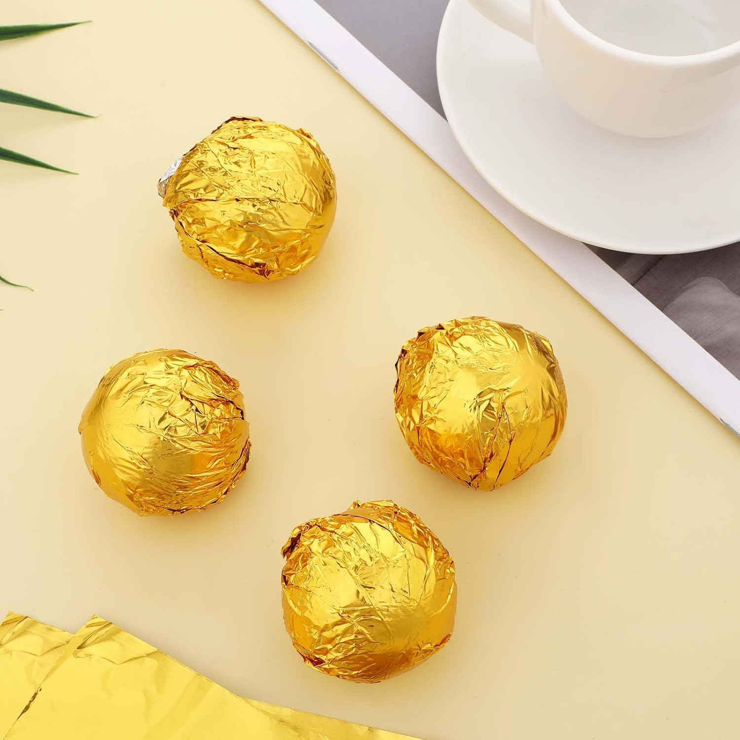 JJUNW 100PCS Colored Candy Foil Wrappers 6x6" Aluminium Foil Paper for Party/Wedding/Birthday/Christmas DIY Candies and Chocolate Packaging (Gold)