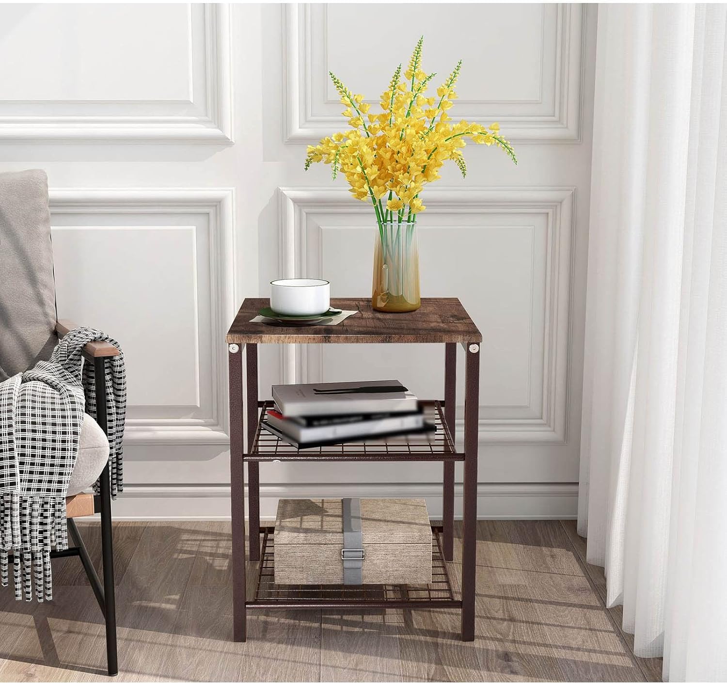 Wrought Iron Bedside Table with 3 Tier Open Storage Shelf Sofa Side Table, Portable Metal e Phone Table Easy to Install Suitable for Office Living Room Bedroom (Black)