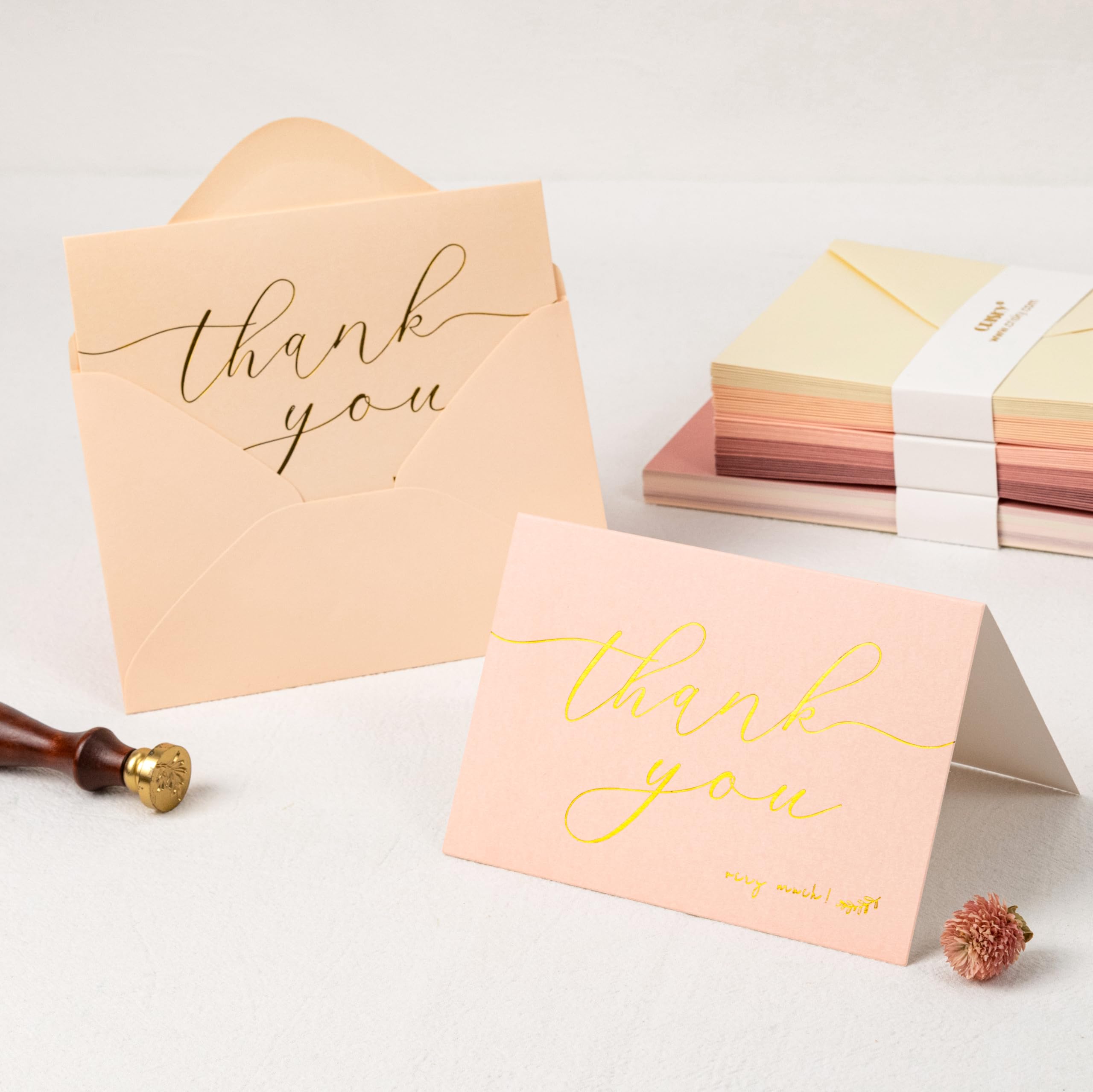 Crisky Lot de 50 cartes de remerciement avec 50 enveloppes et 50 autocollants, simples, chics et élégantes, parfaites pour : mariage, affaires, anniversaire, remise de diplôme, etc. 10,2 x 15,2 cm