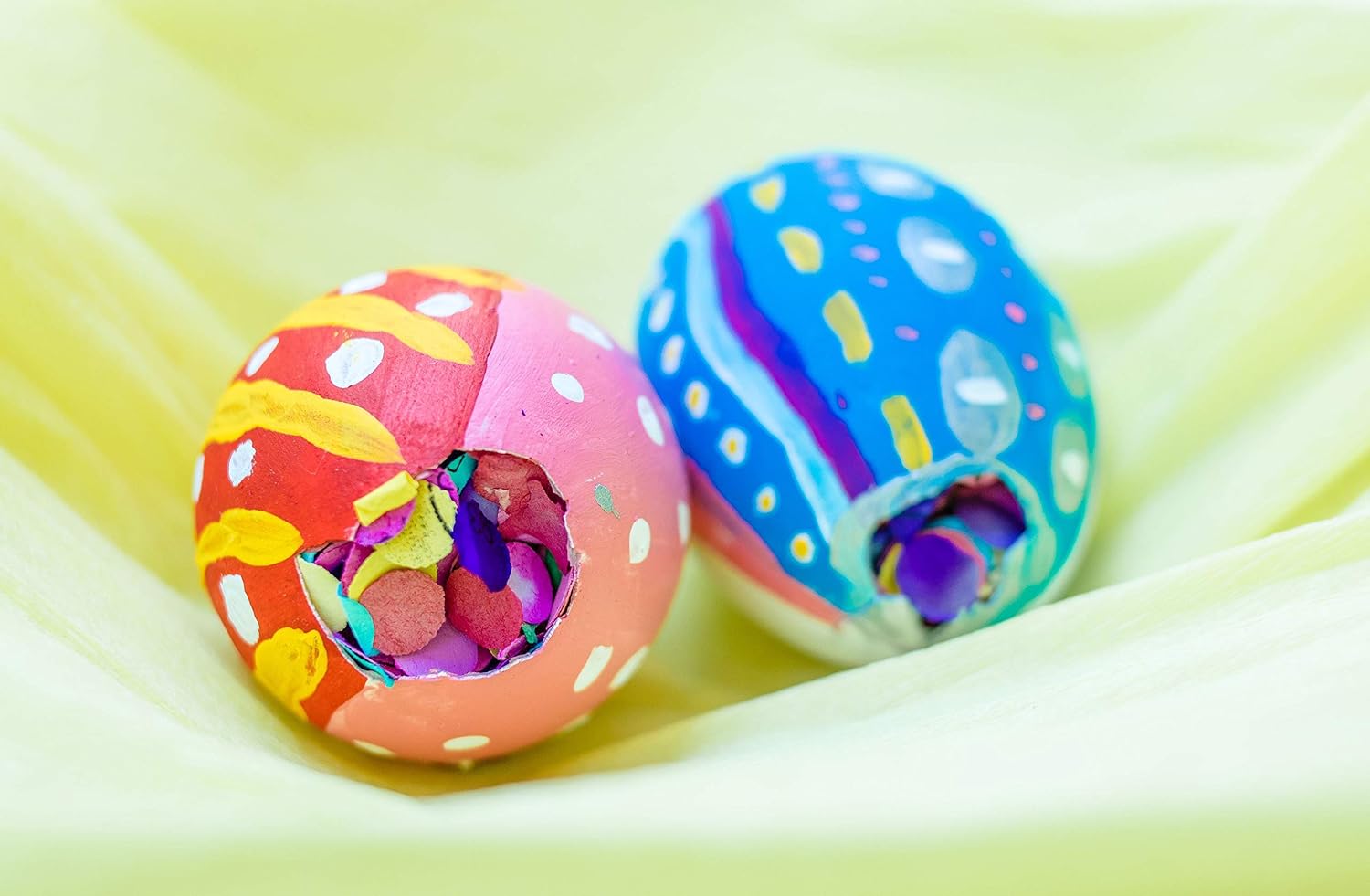 Mexican Biodegradable Paper Confetti. Rainbow Colorful for Easter Eggs Cascarones. Bulk Jumbo Bag .95lb/425gr.
