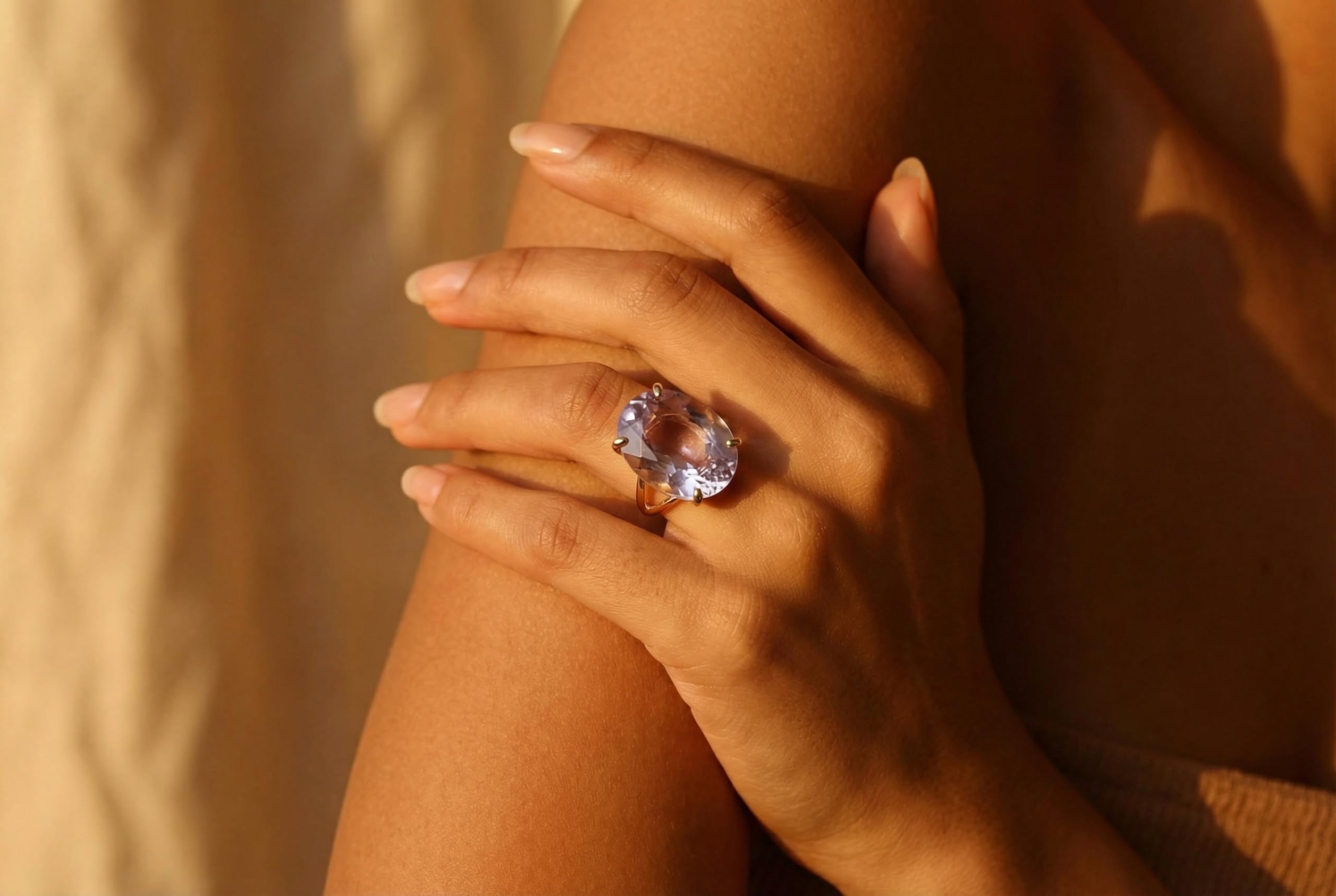 Anillo de Tanzanita de Cóctel - Declaración Anillo de Oro de 14k - Anillos Ovalados de Moda para Mujeres para Compromiso, Cumpleaños, Aniversario de Bodas, Regalo para Ella