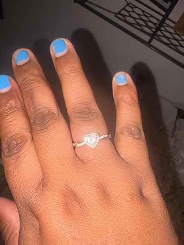 Review Image by LoverGirlStory