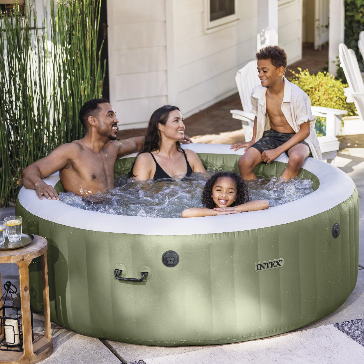 INTEX PureSpa 28425EG - Set di vasche idromassaggio portatili gonfiabili per esterni, con copertura per idromassaggio ad alta efficienza energetica, sistema per acqua salata, 4 persone, 195,6 x 71,1