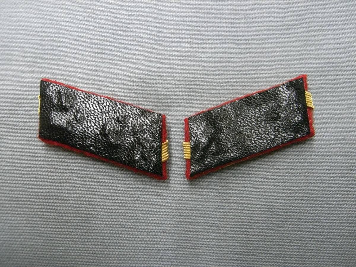Amazon.co.jp: 日本陸軍襟章レプリカ 98式 「大尉」階級章 : おもちゃ