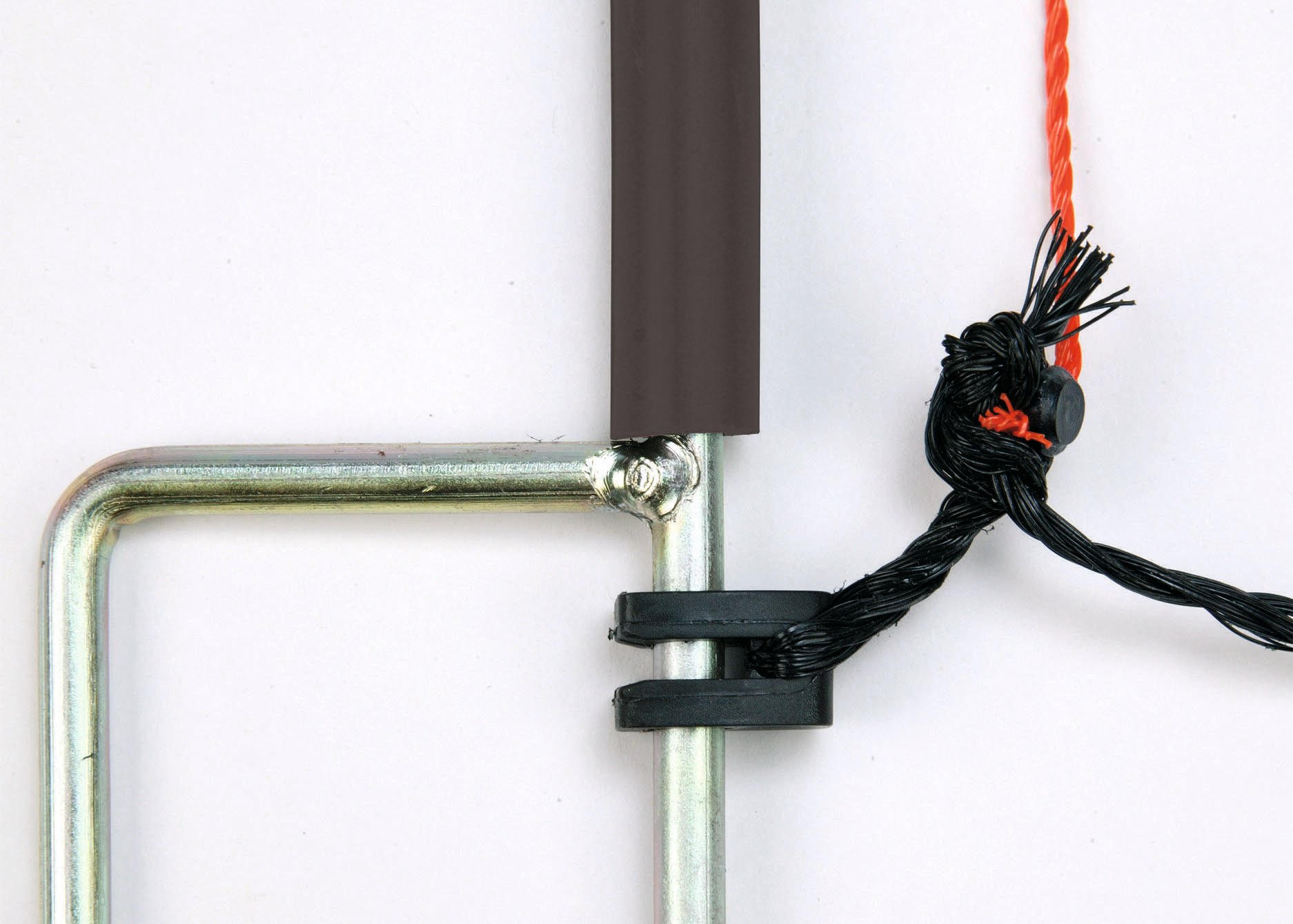 Schafnetz Schafzaun 108cm hoch, 50m lang, inkl. 13 Stäbe mit Doppel- Metallspitze auch für größere Hunde geeignet! …