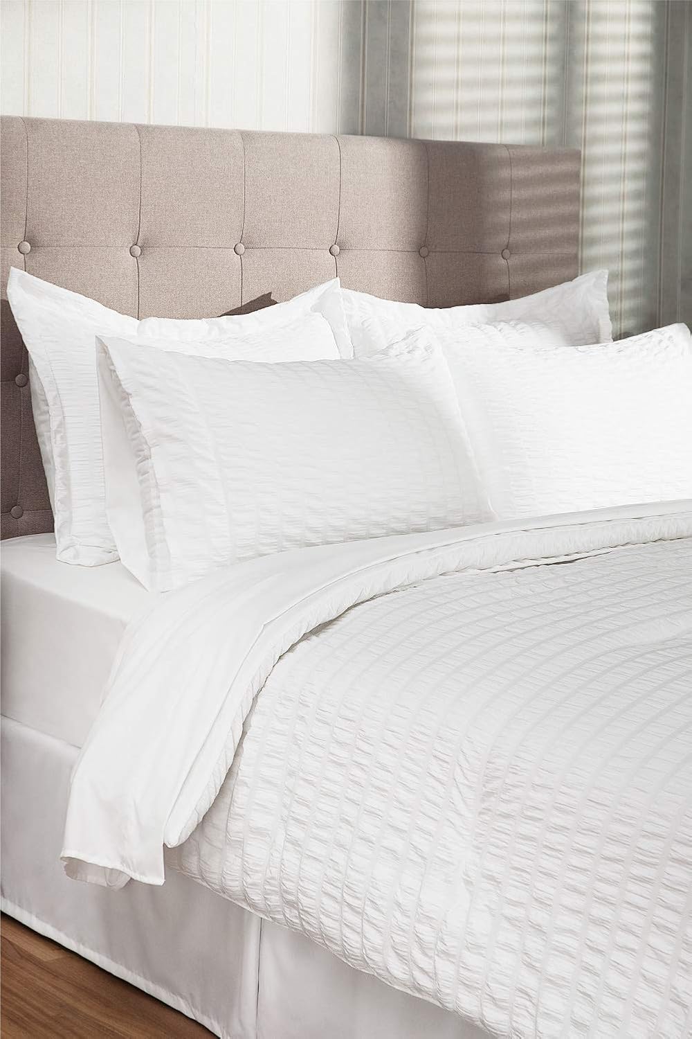 Bedsure Bed in A Bag King Comforter Set 8 Pieces, Soft Microfiber Seersucker Bedding Sets (2 Pillowcases, 2 Pillow Shams, 1 Comforter, 1 Flat Sheet, 1 Fitted Sheet, 1 Bed Skirt), White