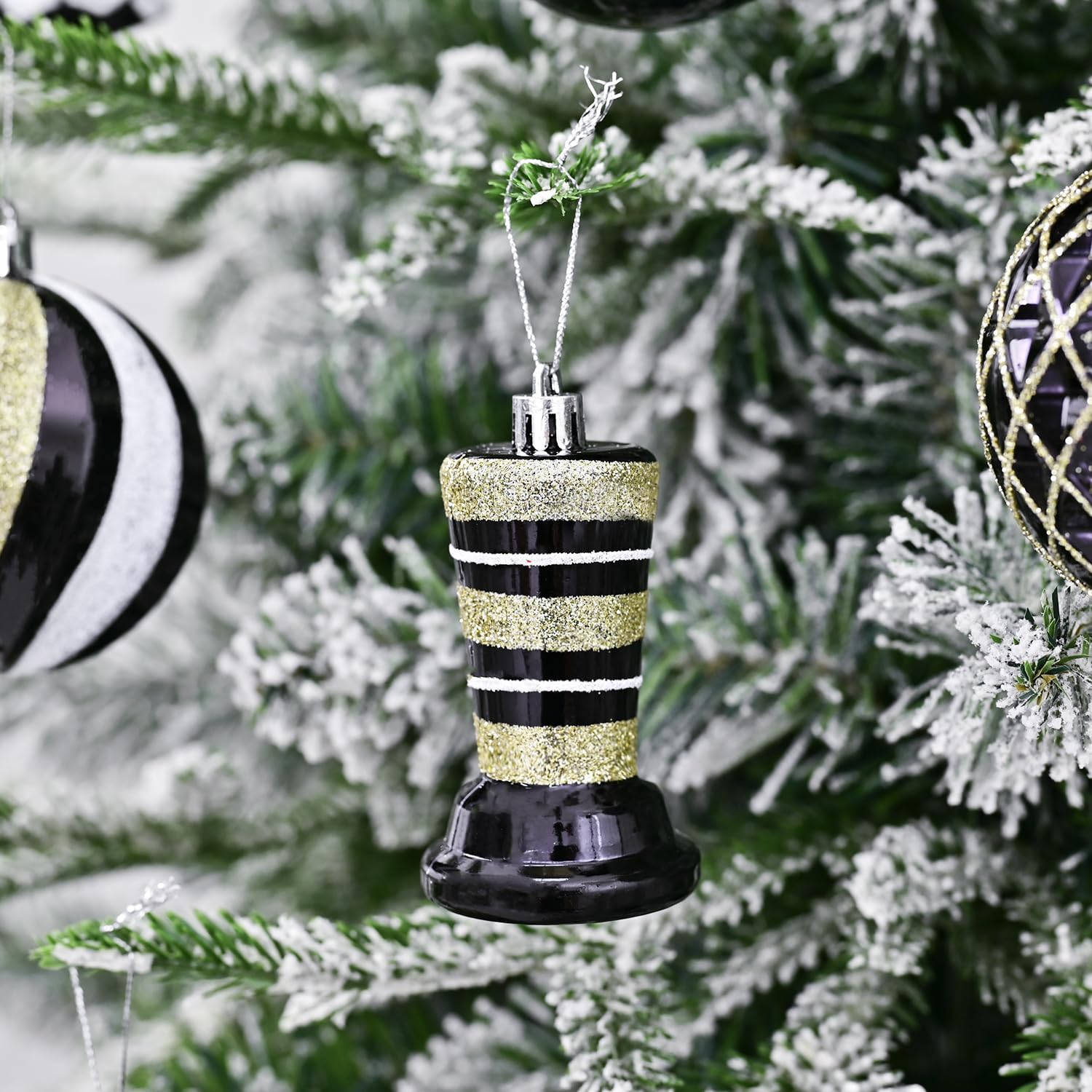 SVNVIOZ Juego de 40 bolas de Navidad de 8 cm, bolas de Navidad inastillables, color negro, dorado y blanco