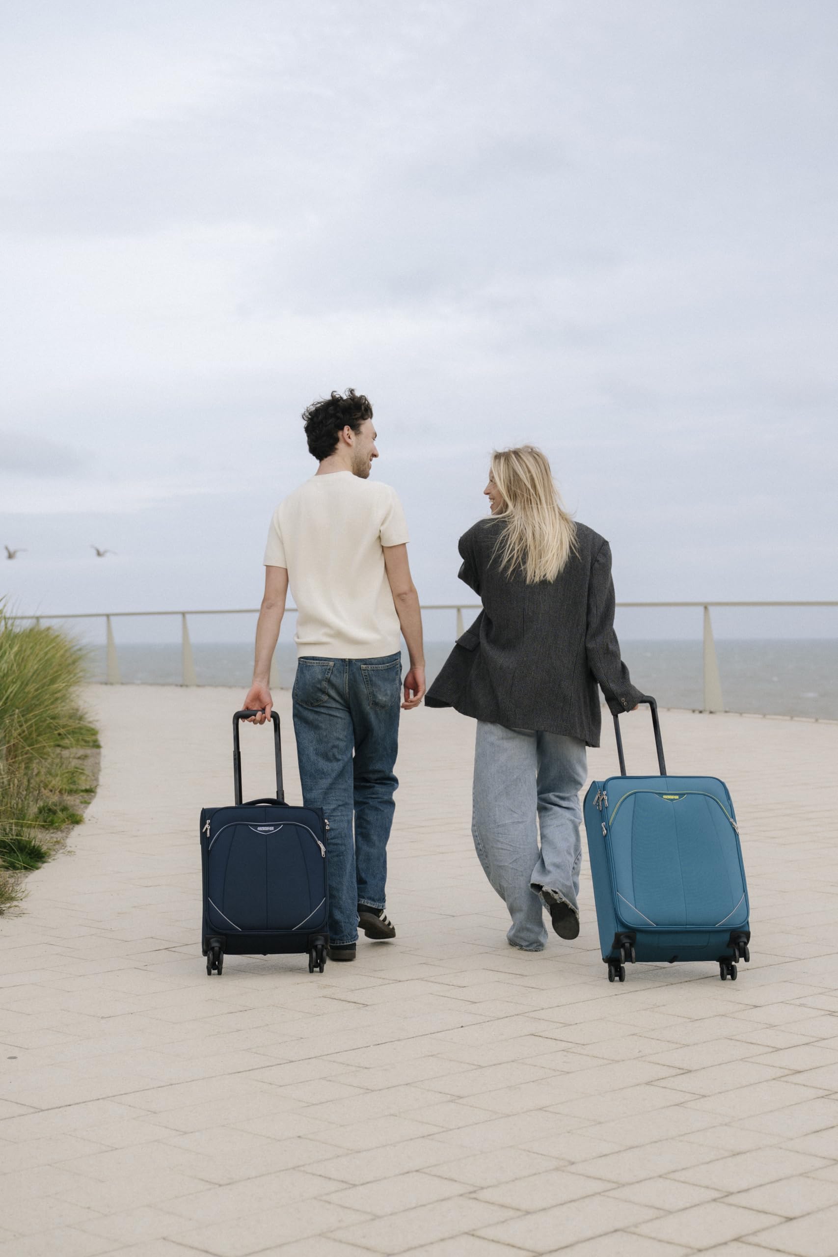 American Tourister Poproll - 3-czesciowy zestaw walizek miekkich (Bagaz podreczny, Srednia, Duza), Lekki - Niebieski (Navy)