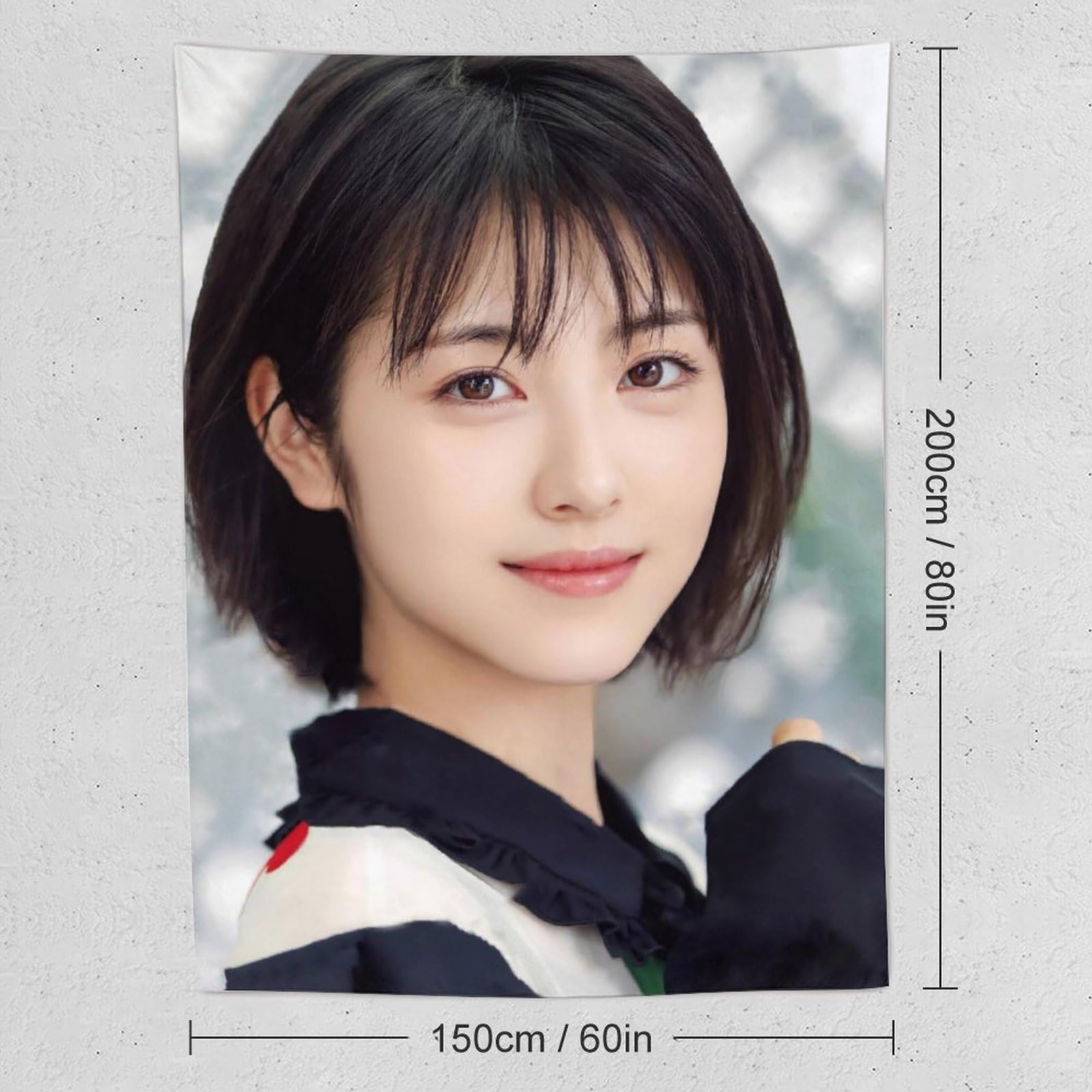 赤い目の浜辺美波が妖しく微笑む…『映画 賭ケグルイ』ポスターが