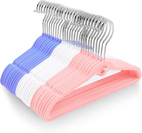 HozyFrozy Perchas de terciopelo multicolor para bebés con mini ganchos paquete de 30 perchas antideslizantes para ahorrar espacio rosa lavanda y
