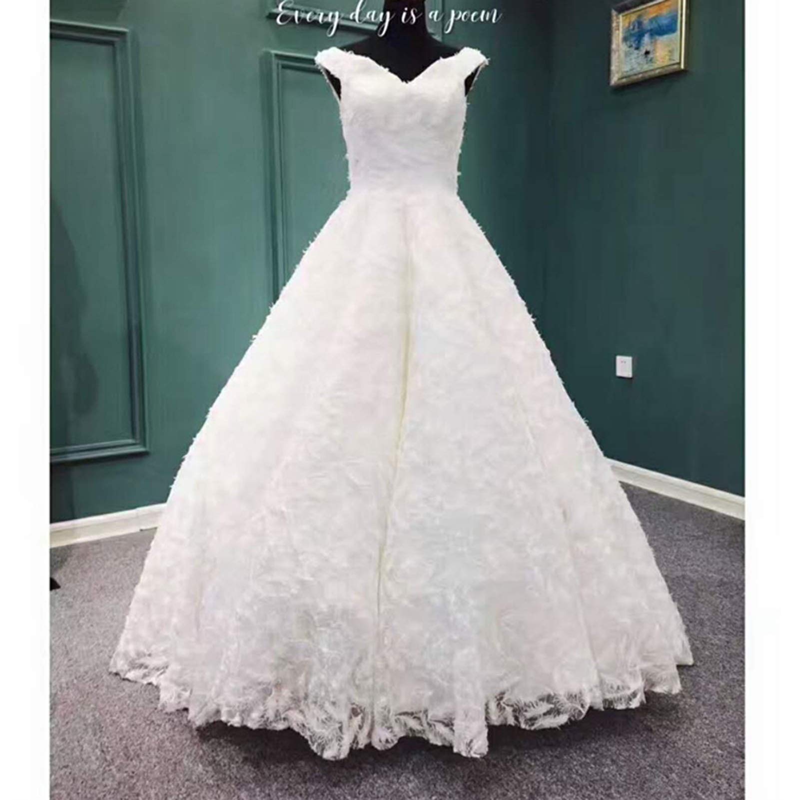 Maniquí de costura para crear ropa en el taller y exponer joyería en tiendas de moda