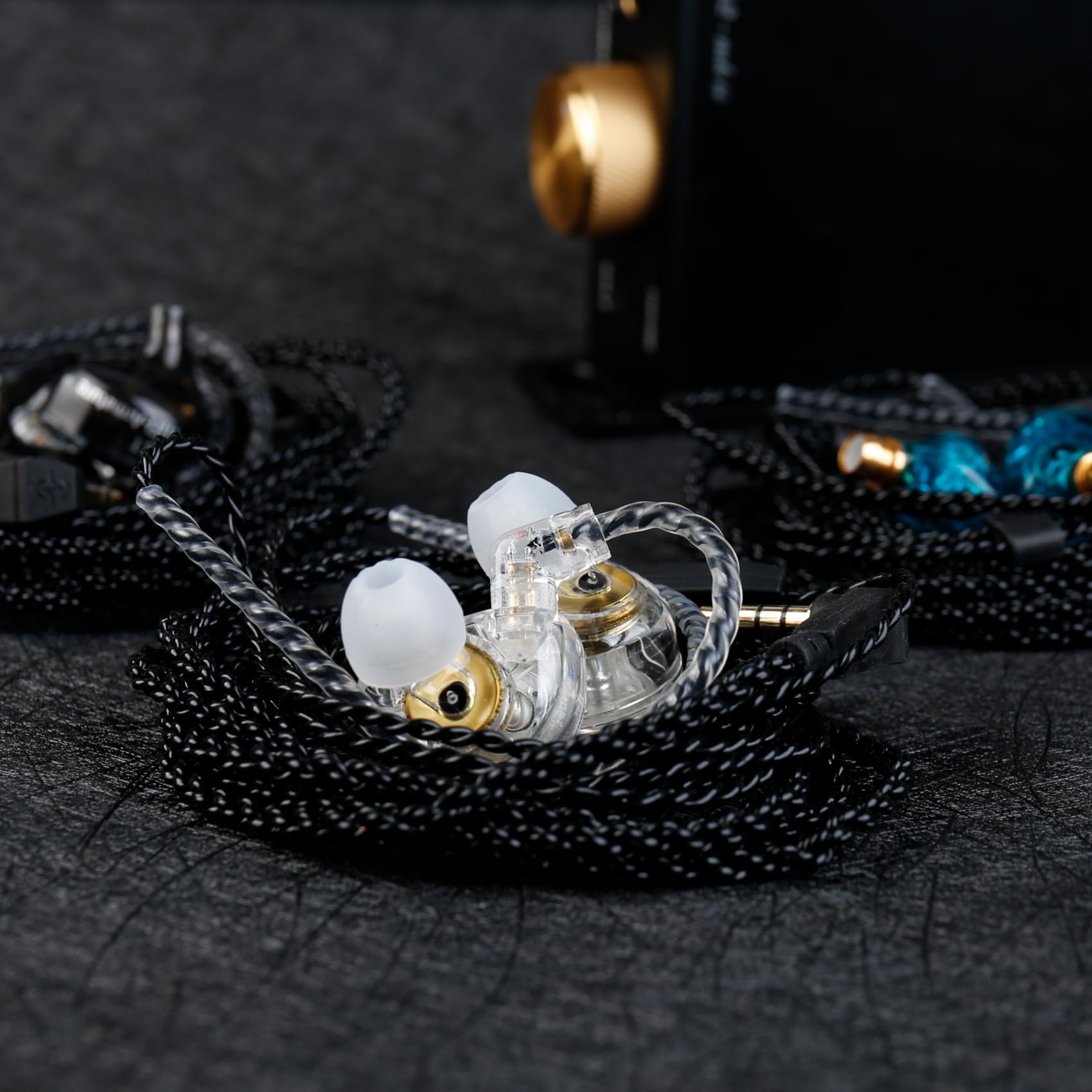 KZ ZS10 Pro - Cable IEM de 1,5 metros, CCZ C01 4N OFC mejorado para auriculares ZSN PRO X, Castor, EDX PRO, ZS12 PRO X, ZS10 PRO-X, ZAR, ZAS, CCA CRA (QDCpins-sin micrófono, negro, 1,5 m)