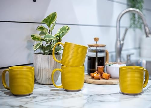 Miniatura 6 de Elanze Designs Juego de 4 tazas de café de cerámica acanalada con fondo de arcilla cruda de 16 onzas, color mostaza