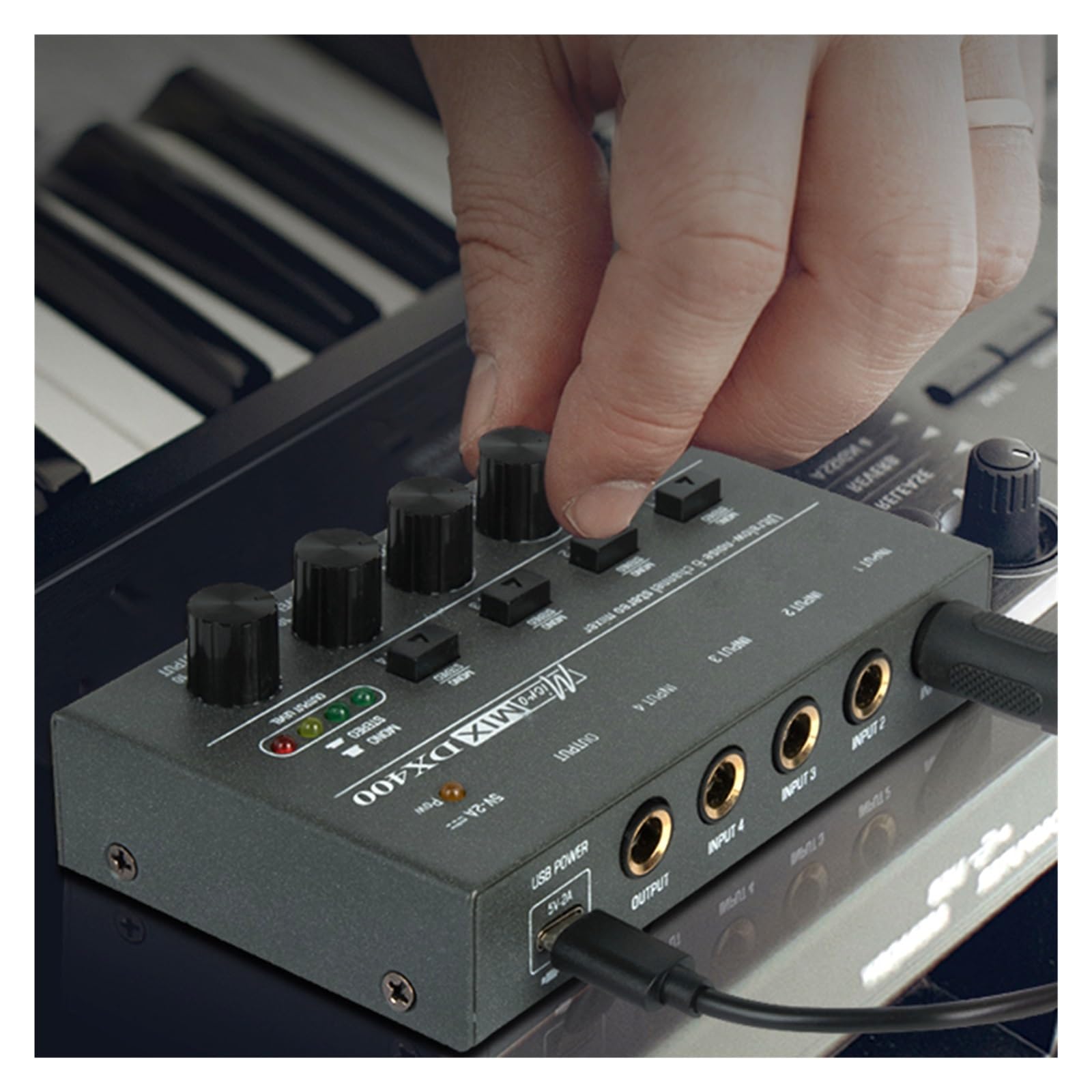 Mixer audio per DJ 4/6/8 canali Mini mixer Ultra Low Noise TYPE-C 5V 2A Mixer stereo Facile da usare for piccoli club e bar(8 Channels)