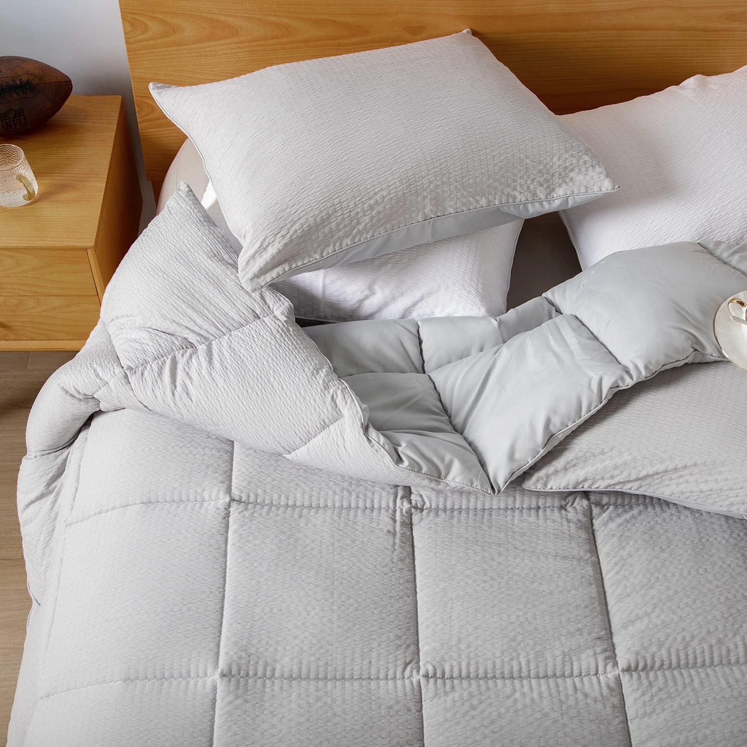 KASENTEX Winter Warmth Quilted Comforter Set Queen with 2 Pillow Shams, Cozy Soft Seersucker Bedding Set Textured, Down Alternative Fill(Full/Queen Set, Light Grey)