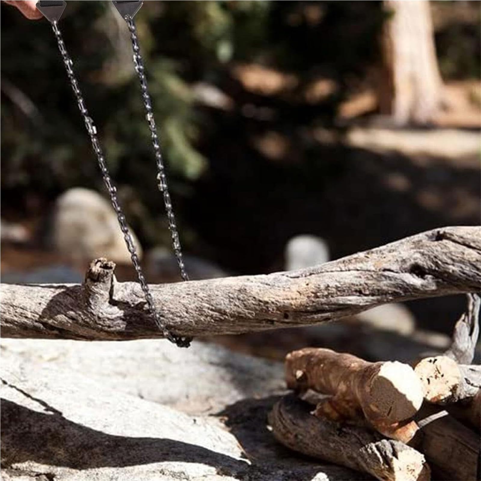 Tronçonneuse de poche, tronçonneuse de poche: coupe-bois, équipement de survie for la coupe d'arbres, scie de survie, scie à chaîne à corde de randonnée, tondeuse folle