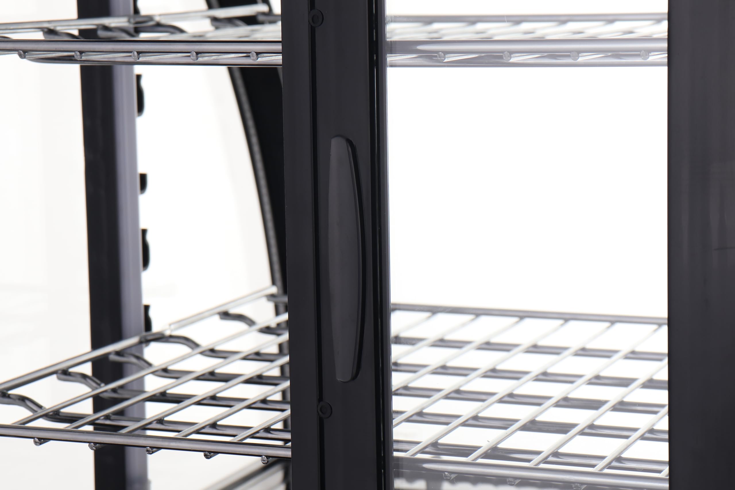METRO Professional Vitrine réfrigérée à poser GCV1100, plastique/verre, 70,5 x 47,2 x 68,7 cm, 100 L, froid ventilé, 195 W, noir, pour cafés/restaurants/boulangeries (100 L - Noir)