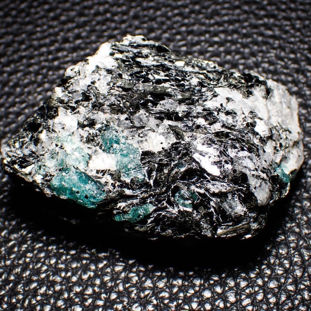 天 然石 エメラルド 原石 母岩 結晶 ベリル 水晶 標本 鉱物 天 然石 エメラルド 原石 母岩 結晶 ベリル 水晶 標本 鉱物