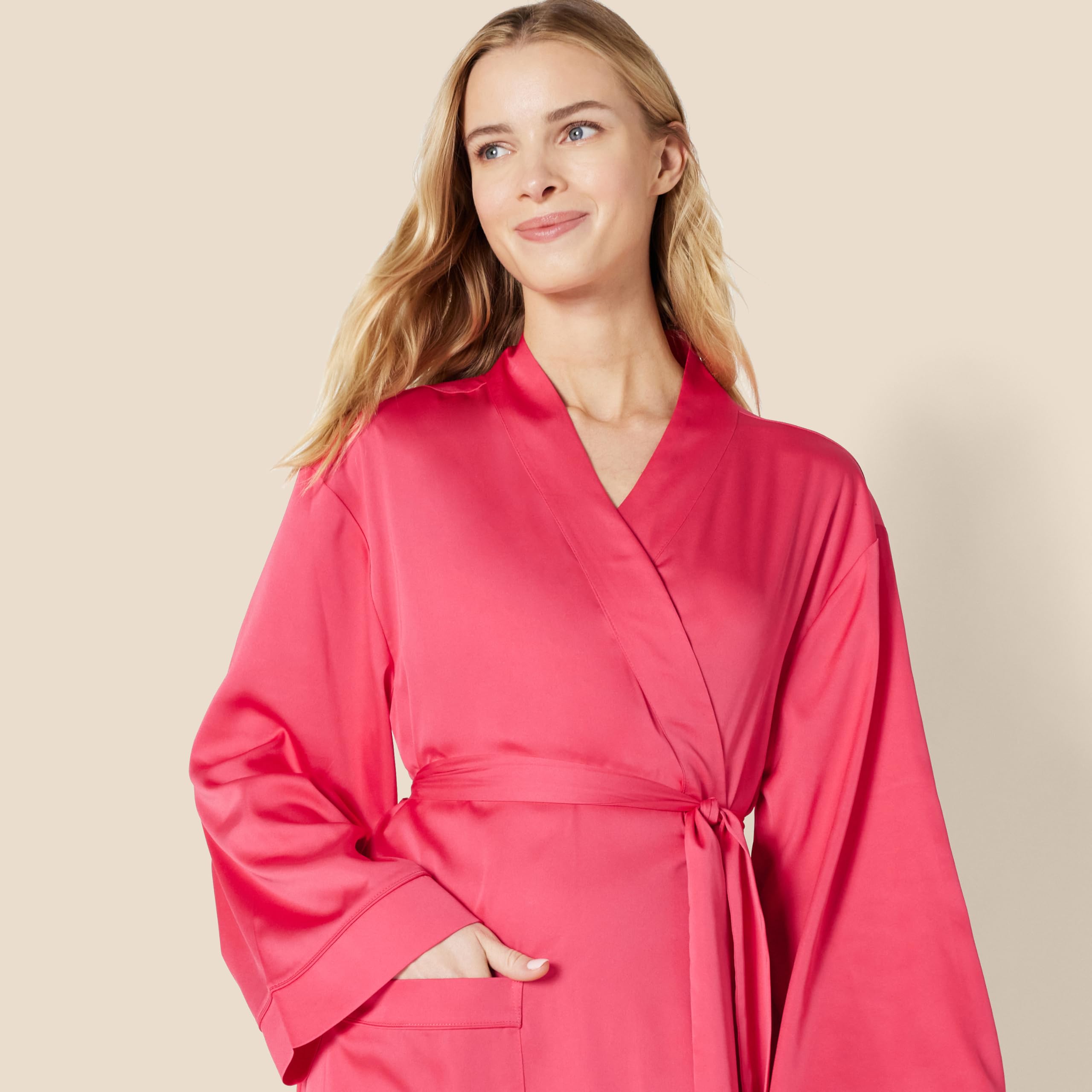 Amazon Essentials Femme Robe de Chambre en Satin à Coupe Décontractée
