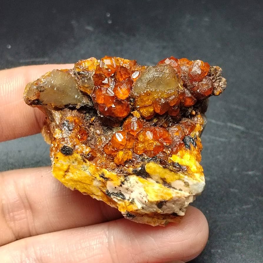 ガーネット　マイカ　アルバイト　ショール　鉱物標本　原石　天然石　ストーン ガーネット マイカ アルバイト ショール 鉱物標本 原石 天然石