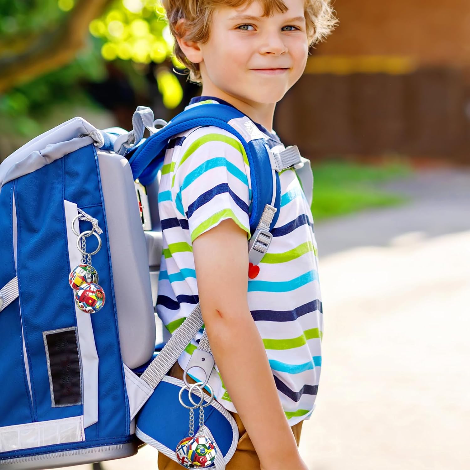 4PCS World Cup Soccer Keychain 2026 Football Ball Key Chain with National Flags,World Cup Soccer Gifts & Accessories Decorations for Men Sports Merchandise 2026 Backpack Charm Daily Use