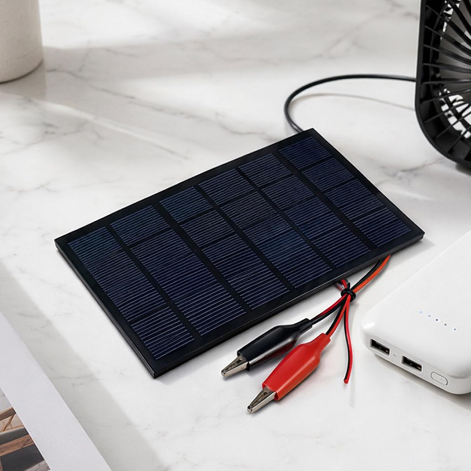 Panel solar monocristalino de 2.5W con clip para dispositivos electrónicos