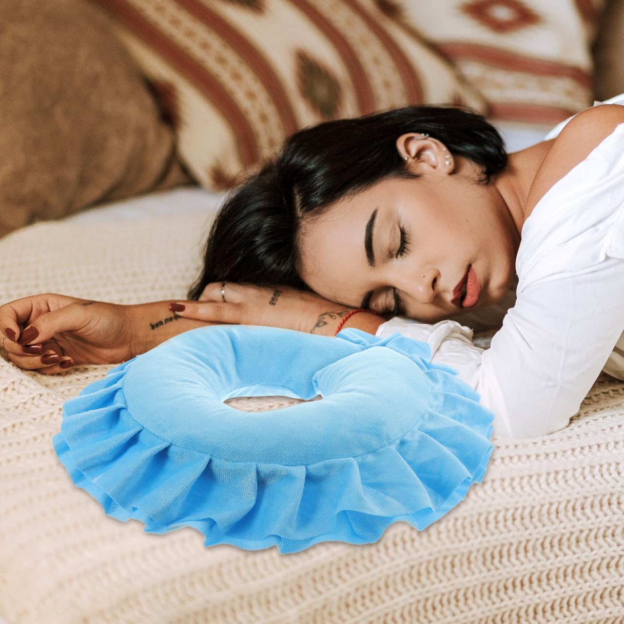 U-Shaped Face Massage Pillow for Spa and Salon Massage Tables Comfortable Face Cradle Cushion with Neck Support 15.15X15.15X3.14 Inches Easy-Clean Surface for Relaxation