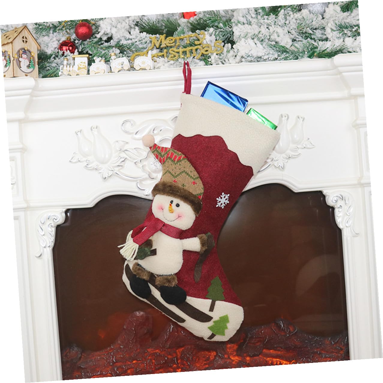 Medias Navideñas Decorativas de Santa Claus para Árbol de Navidad, 3 Piezas, Tela No Tejida y Felpa, Ideales para Llenar Chocolates y Regalos en Fiestas Varios Estilos