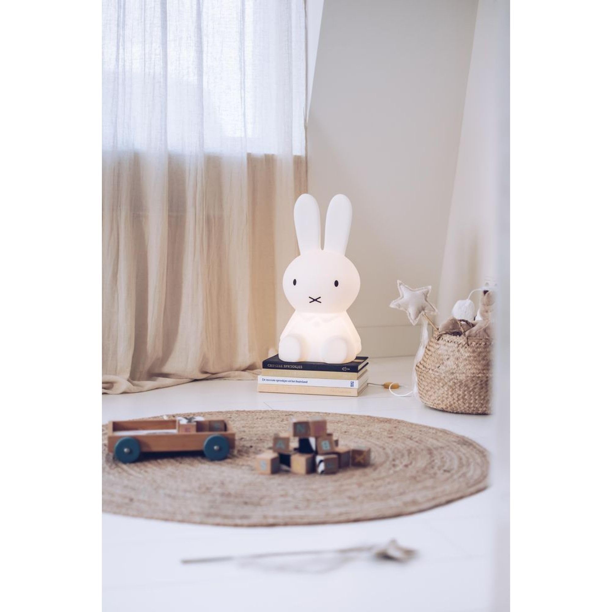 Lampe miffy lapin 50 cm star light blanc mr maria