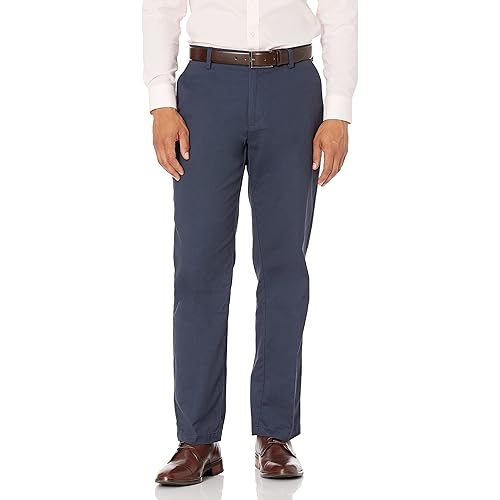 Amazon Essentials Men's Classic-Fit Wrinkle-Resistant Flat-Front Chino Pant
