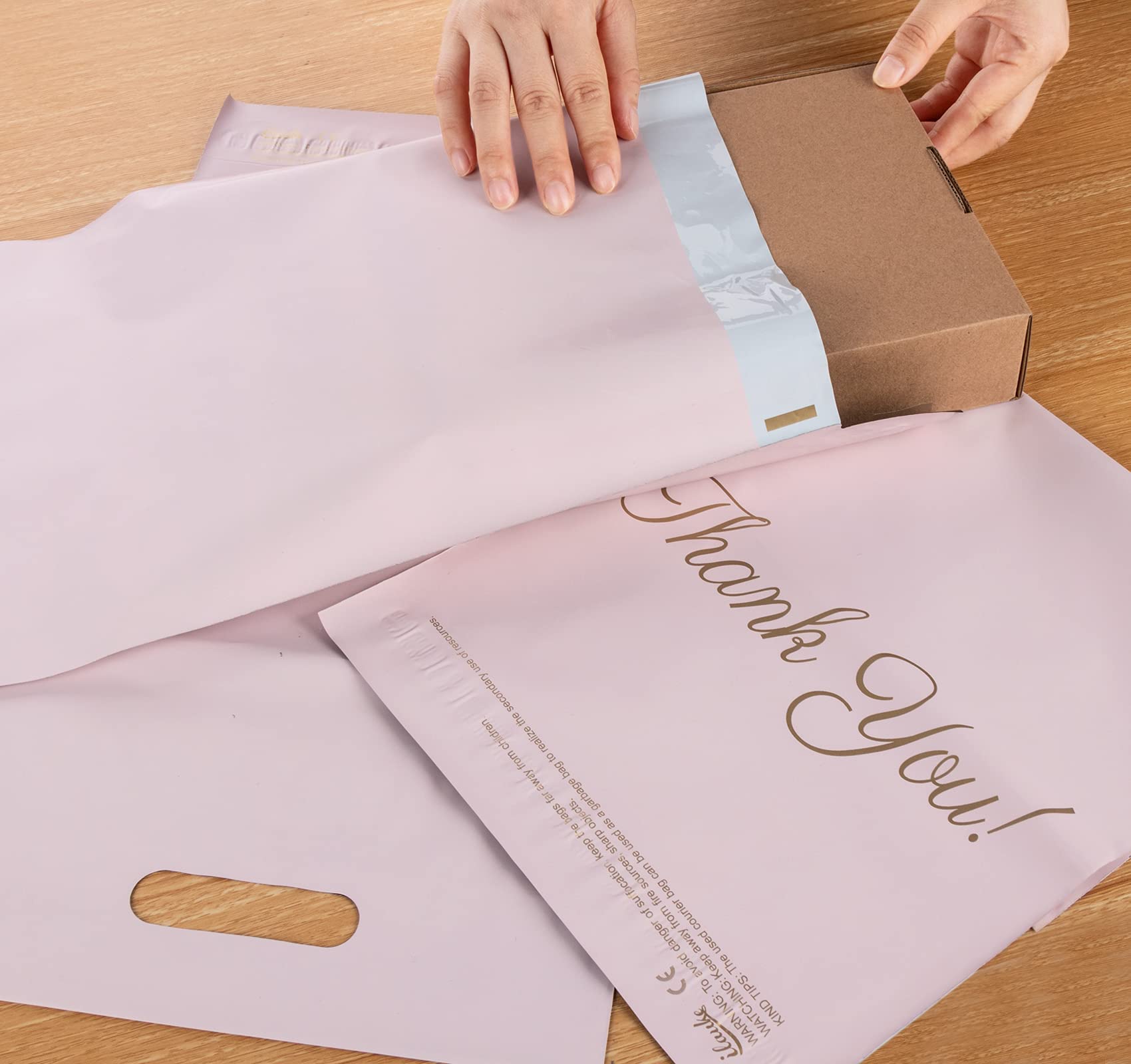 Lot de 60 sacs postaux en polyéthylène or rose de 250 x 350 mm avec poignée et inscription « Thank You » - Enveloppes étanches pour colis postaux assortis