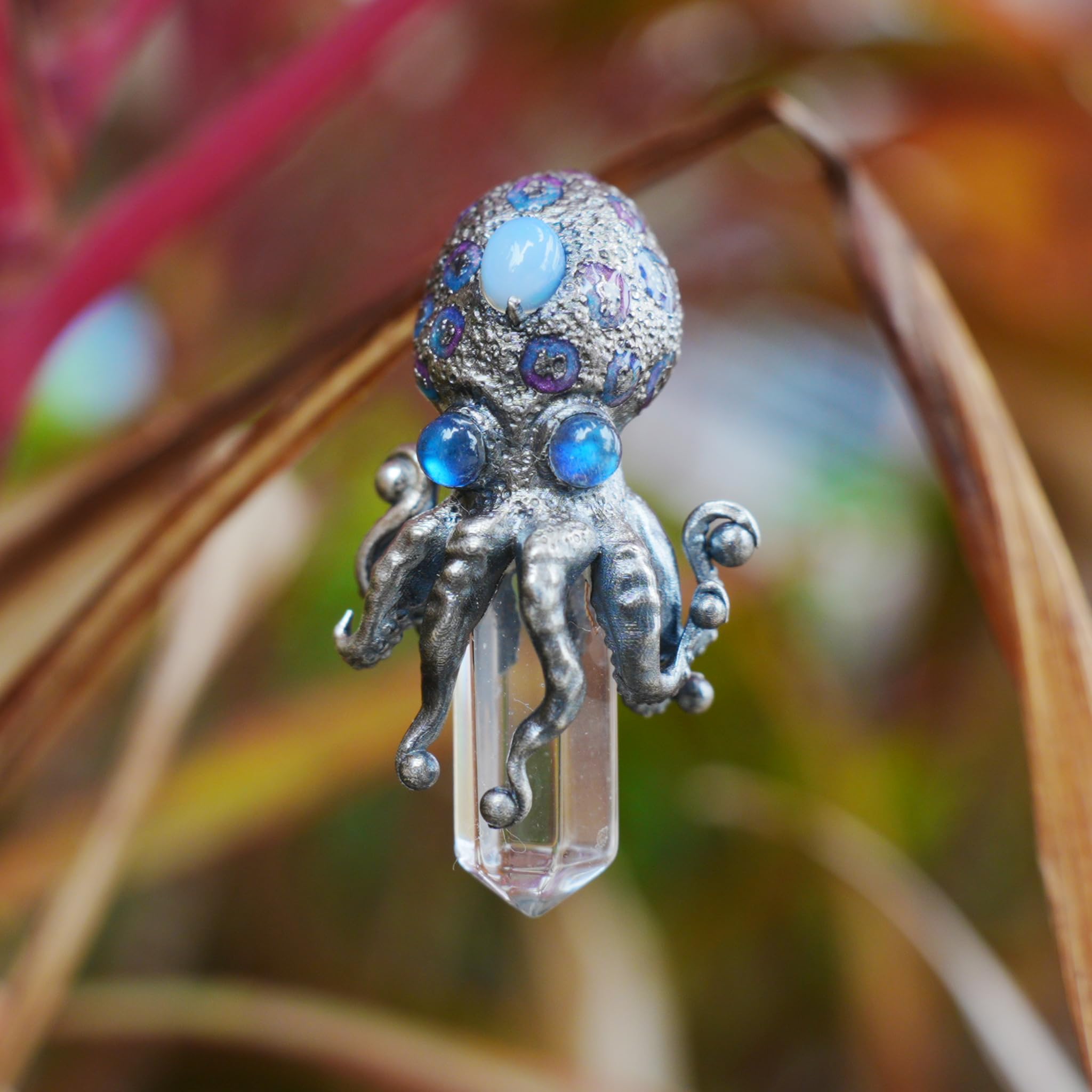 Generisch 925 Sterling Silber Oktopus Anhänger mit Labradorit und Bergkristall 3,7 x 2 cm 9 g Unisex Gothic Fantasy Schmuck