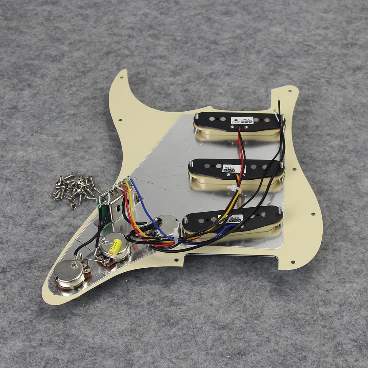 FLEOR Alnico 5 Prewired Pickguard 3 Single Coil Pickups Loaded Electric Guitar Pickguard-Cream