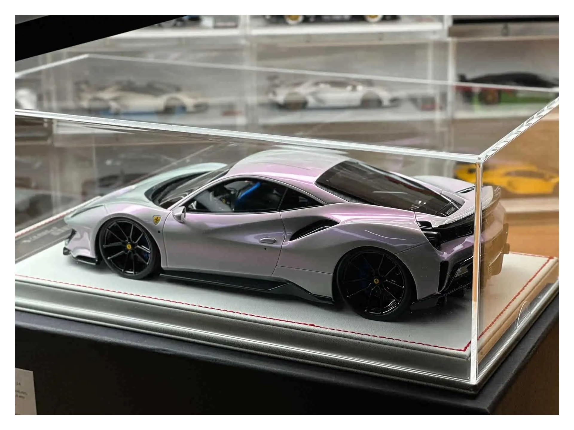 Replica Treno Per Ferrari 488 Pista 1 18 Simulazione Resina Statica Modello Di Auto Collector Edition Souvenir Giocattolo Per Adulti
