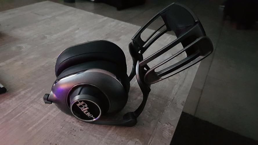Amazon.co.jp: Blue Mo-Fi Powered High-Fidelity Headphone : 家電