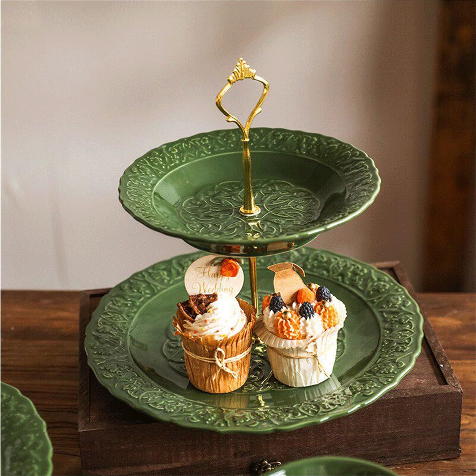 Tè pomeridiano Alzata for torta in ceramica decorata con motivi in ​​rilievo(M)