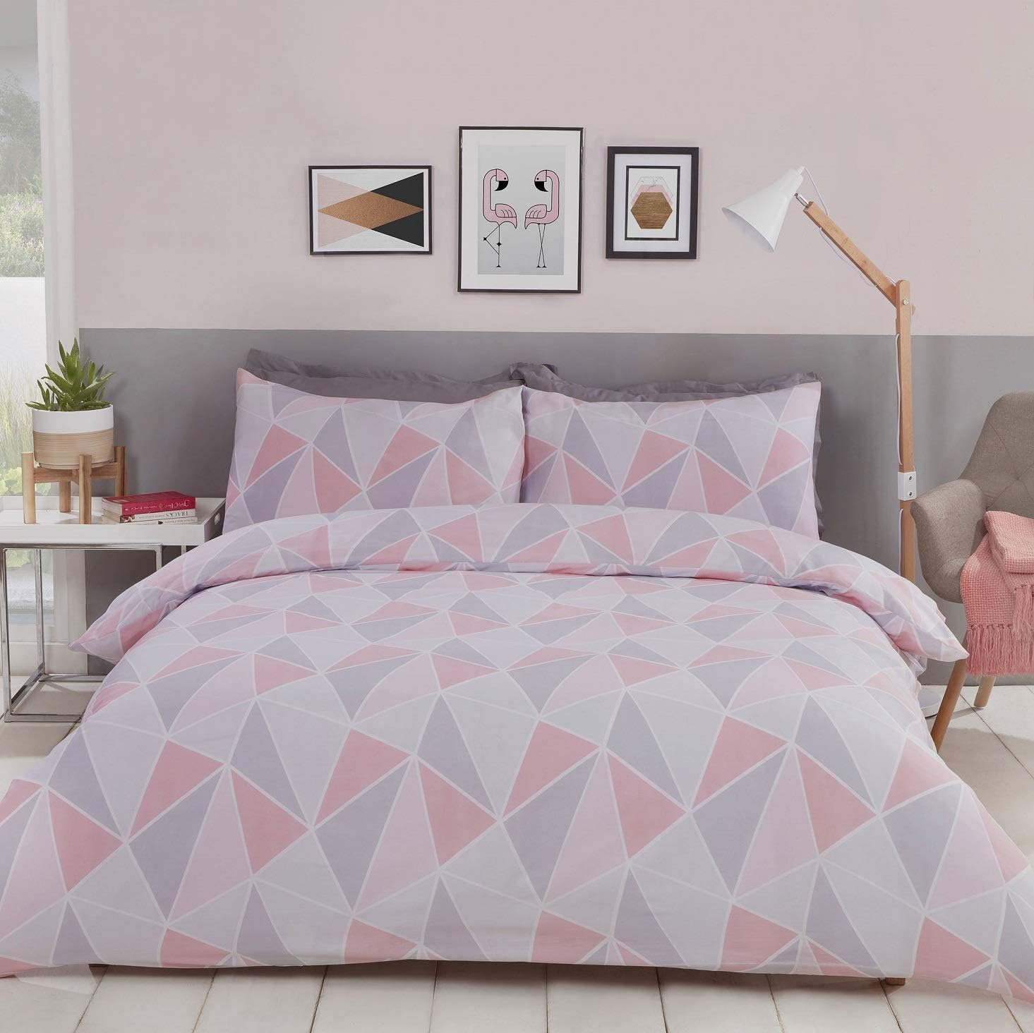 Rapport Home Leo Pink Duvet Set - Double - 50% Cotton/50% Polyester - Geometric Abstract Triangle Print