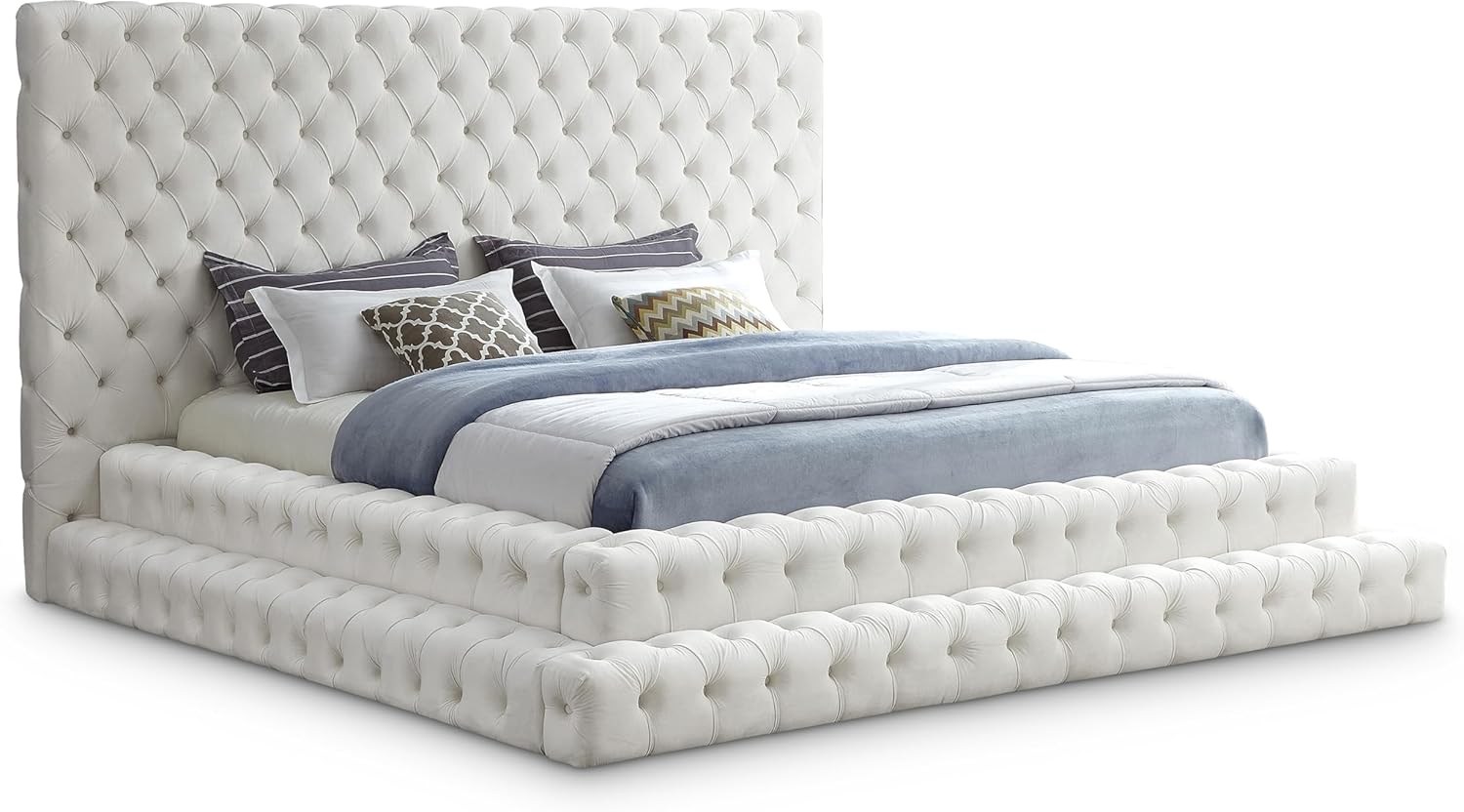 Meridian Furniture RevelCream-K Revel Collection Modern |