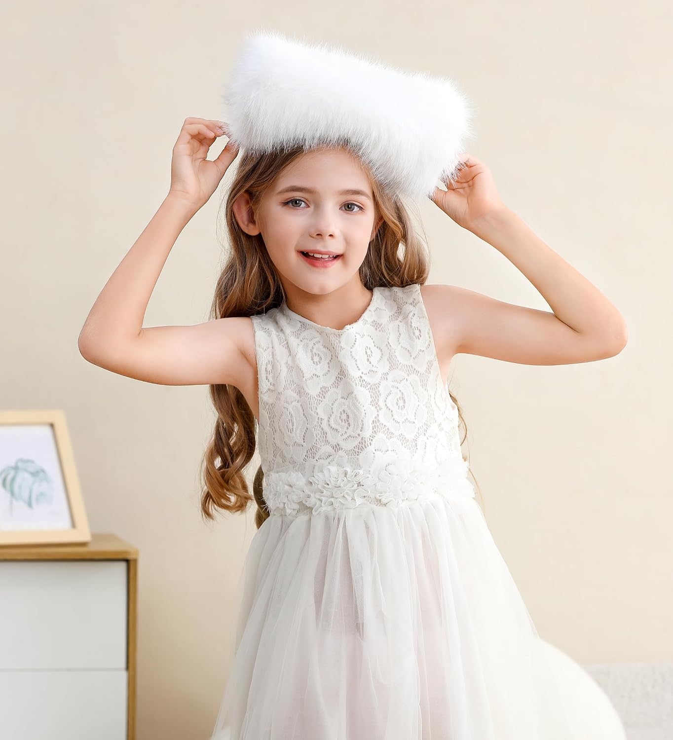 Girls Hand Muff Winter Warm Faux Fur Hand Muffs for Flower Girls