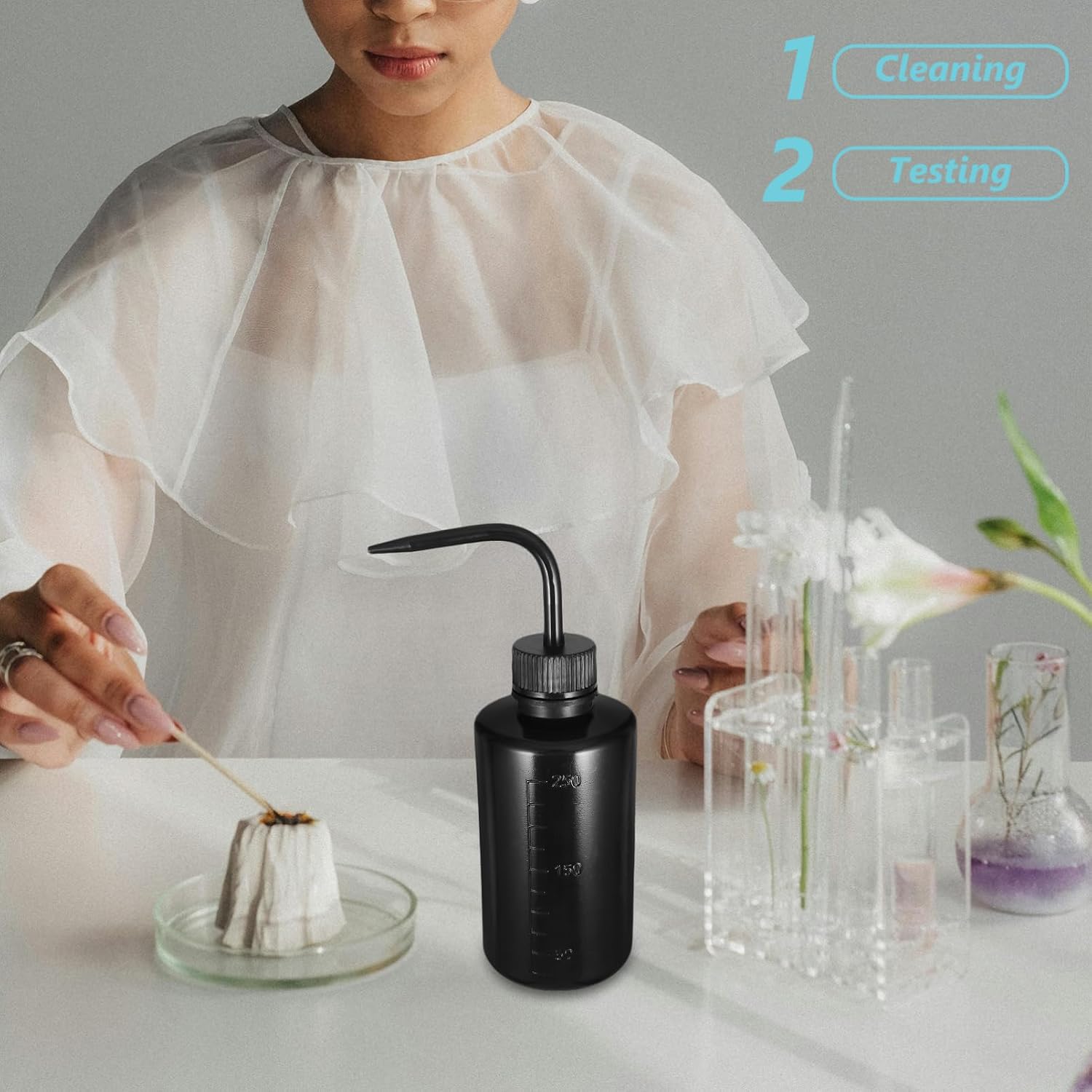 Versatile 250ml Graduated Wash Bottles Scale Wash Bottle for Lab Home Use