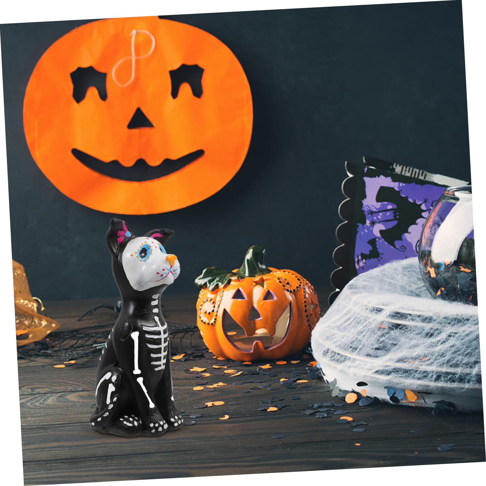 BESTonZON 5 Stück Halloween Resin Hund Statue Tierfigur für Tischdeko Leichter Handbemalter Party Dekoartikel Geeignet für Innen und Außendekoration Kreatives Foto Accessoire