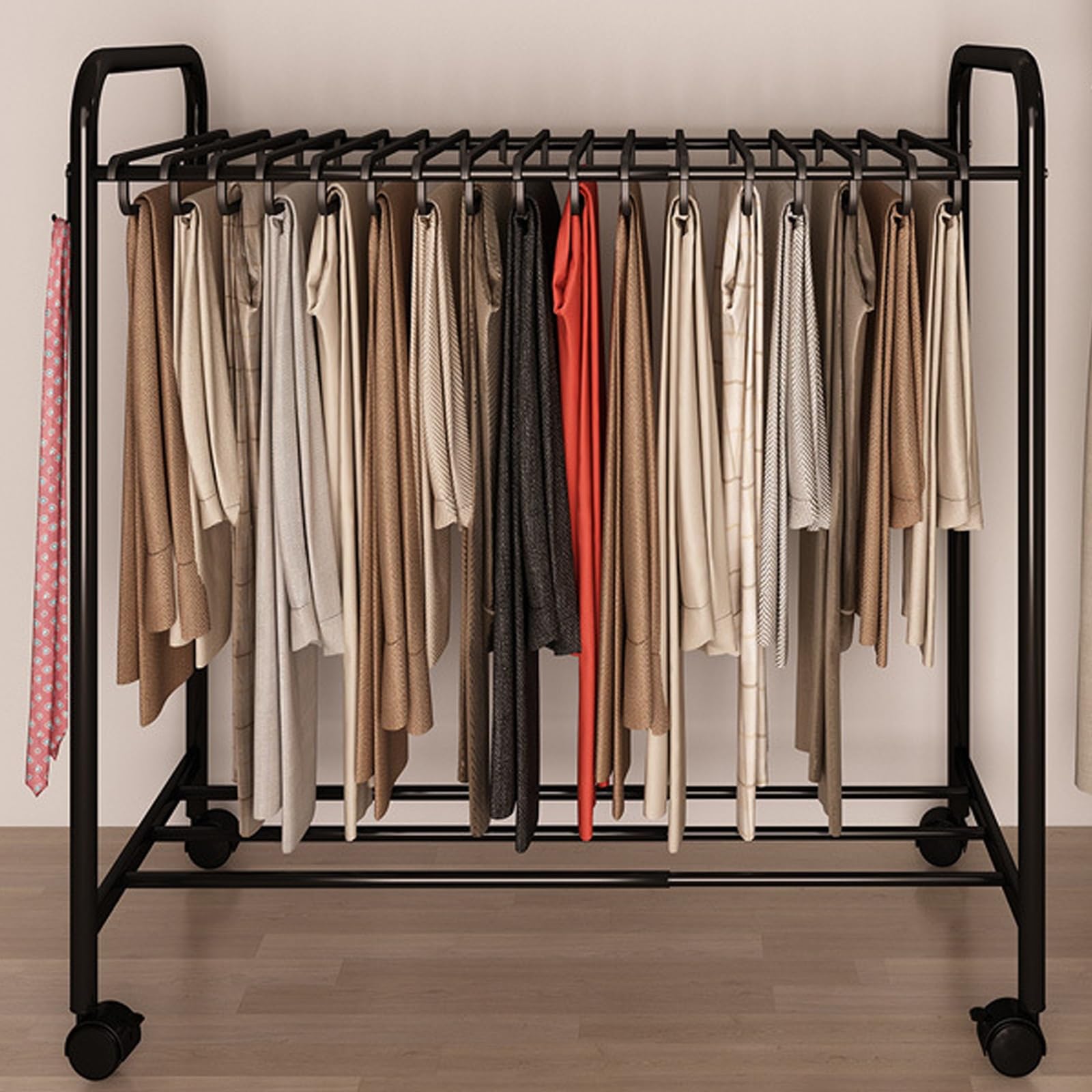 Cintre pour 30 pantalons anti-pli pour remédier aux placards saturés