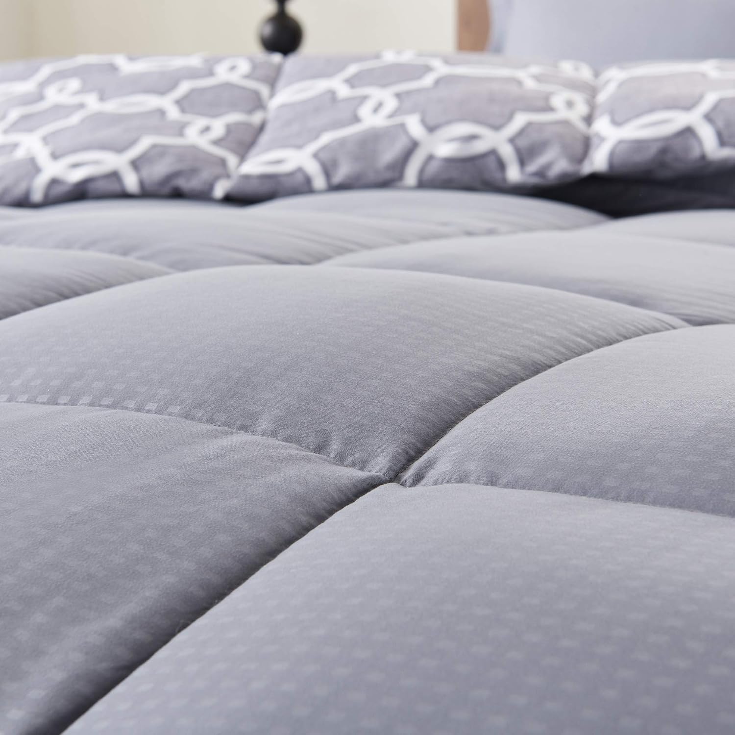 downluxe Lightweight Printed Comforter Set (Queen,Grey) with 2 Pillow Shams - 3-Piece Set - Down Alternative Reversible Comforter