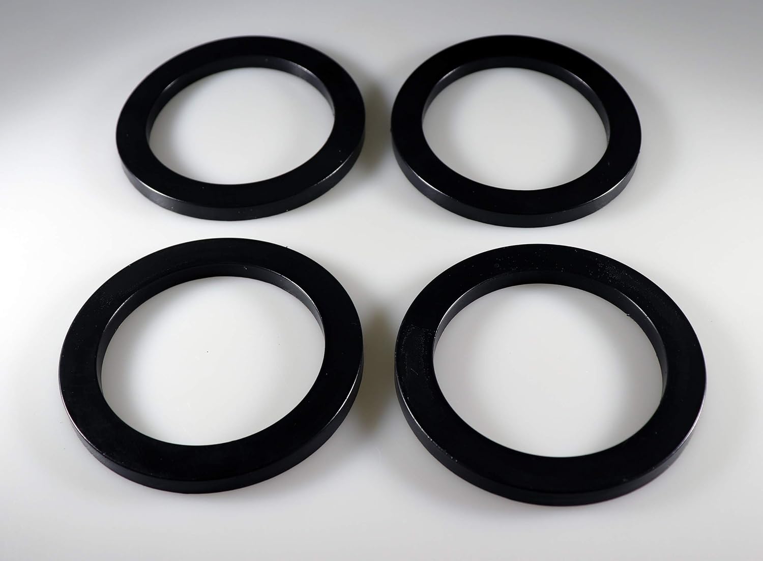 Sorbothane Premium Vibration Isolation Washer (4" OD x 3" ID x 0.25" Thick, 70