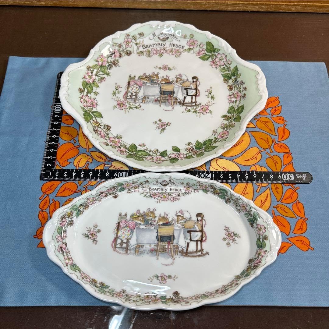 ロイヤルドルトン　ブランベリーヘッジ ROYAL DOULTON (ロイヤルドルトン) サンドイッチプレート ブラン