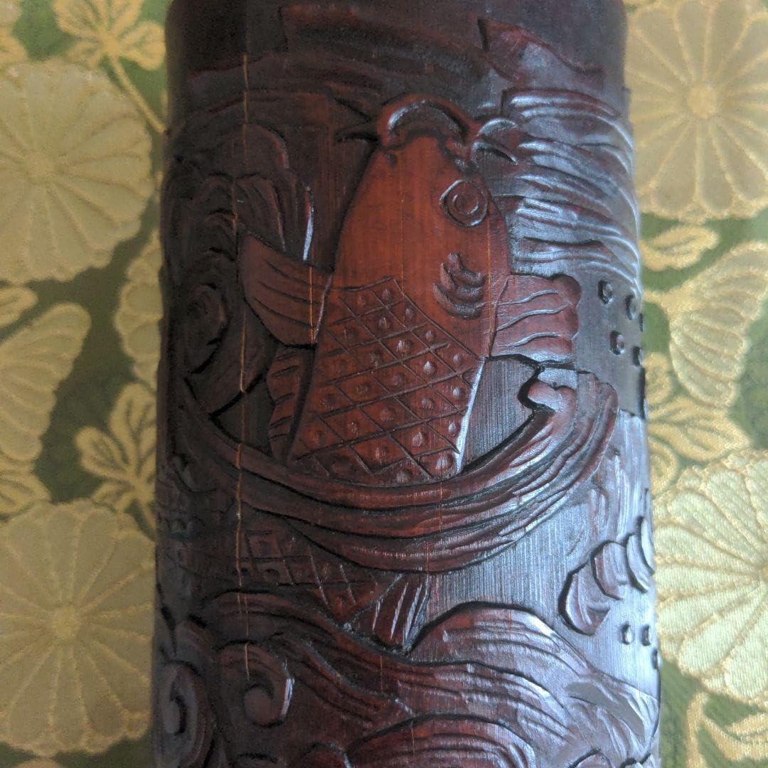 【最終価格】 中国骨董　鯉図　彫刻筆筒　時代品 最終価格 中国骨董 鯉図 彫刻筆筒 時代品 最終価格】 中国骨董 鯉図