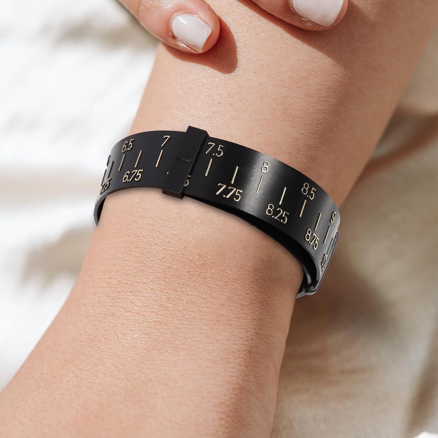 Black Bracelet Gauge Sizer, Measure Wrist Size Tool, Plastic Bracelet Measure Tool Making Tools and Accessories for Jewelry Size Bracelets Bangles, Mandrels（15-25cm）