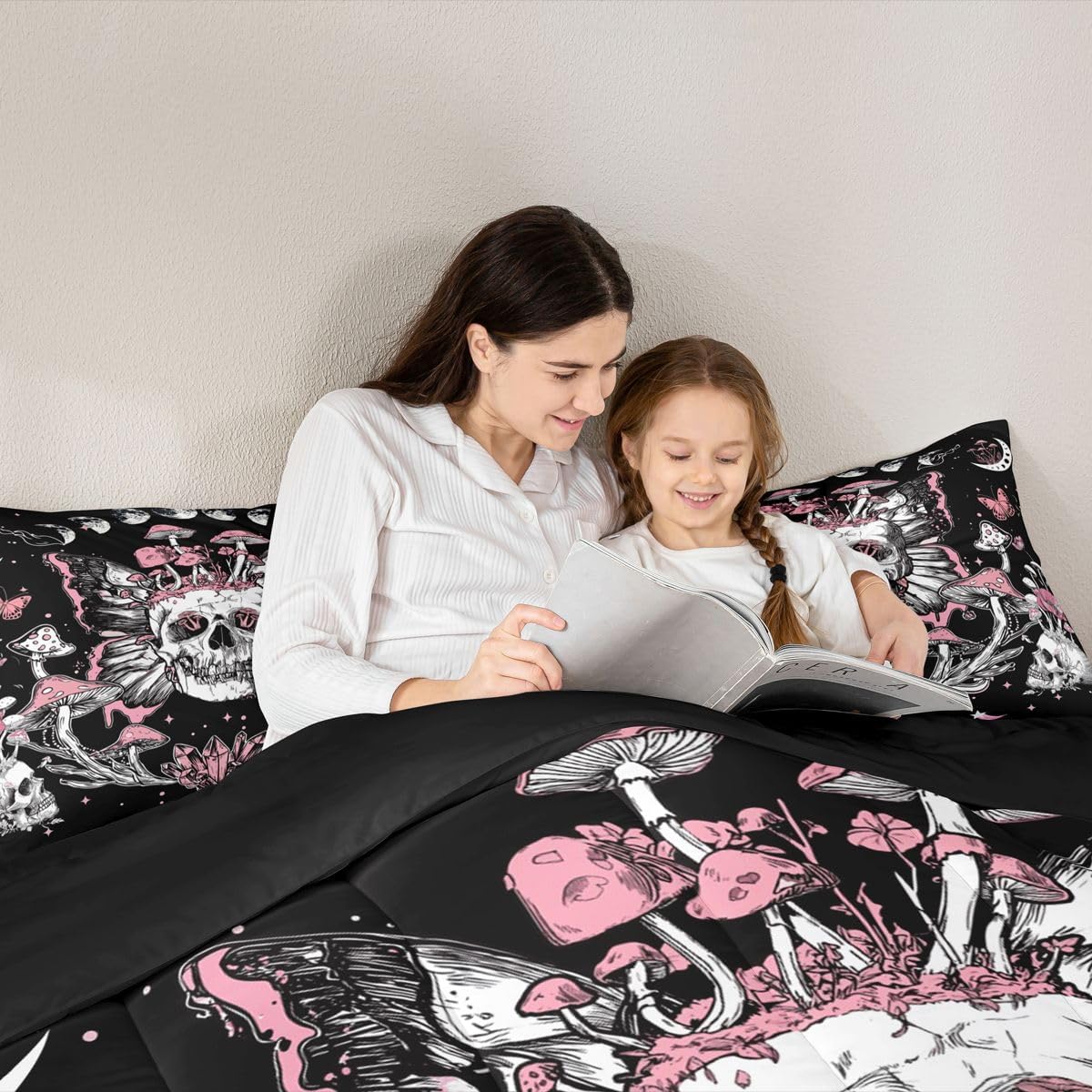 Gothic Skull Bedding Set Full for Full Bed Hippie Butterfly Comforter Set for Girls, Trippy Mushroom Duvet Insert Black White Pink Quilt Comforter, Horror Skeleton Bedding Comforters & Sets Breathable