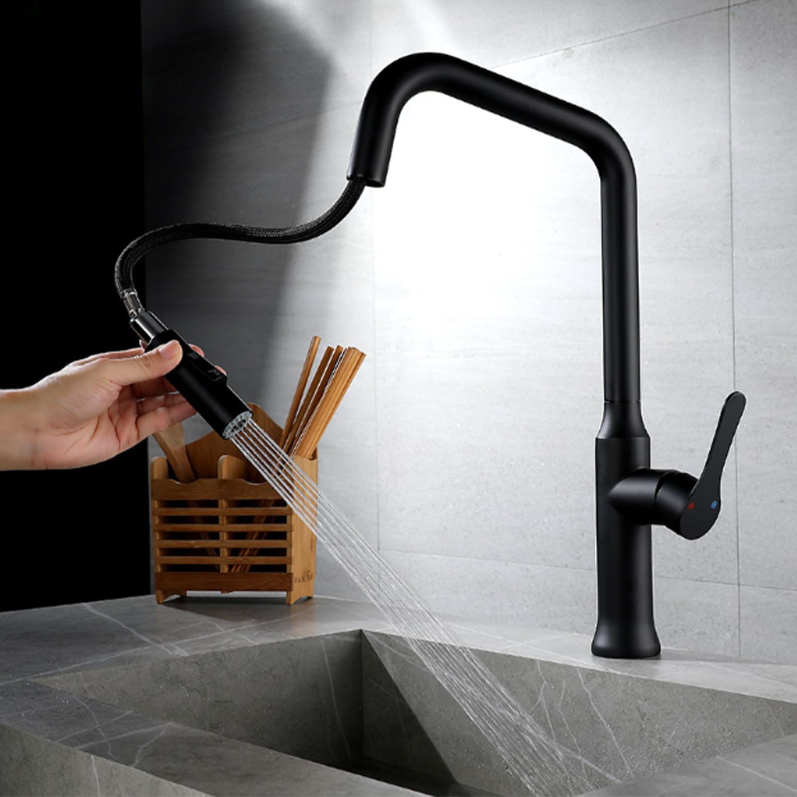 Baterie kuchenne z wyciąganą wylewką, lity mosiężny kran kuchenny z 2 trybami, obrotowy kran kuchenny z wyciąganą wylewką o 360°